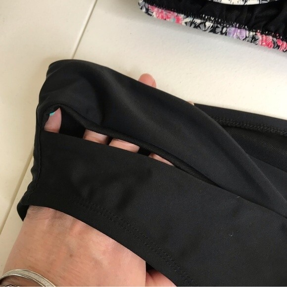 NWT Time and Tru Two Piece Bathing Suit Print Top Black Cutout Bottom Womens XL - Picture 11 of 16